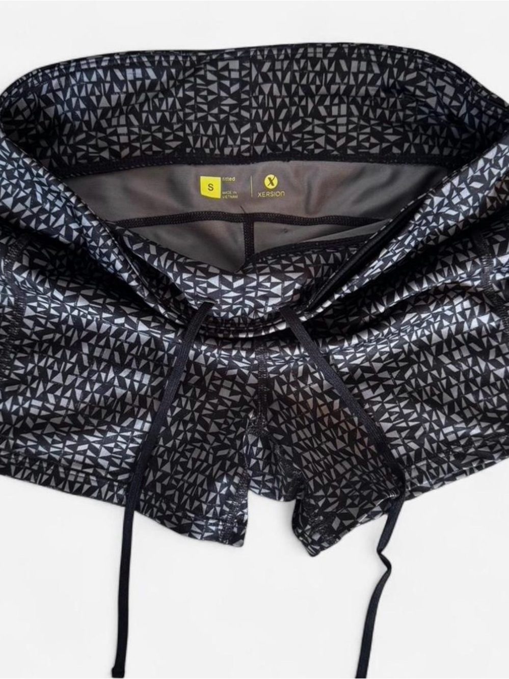 Xersion Black & Gray Geometric Running Shorts